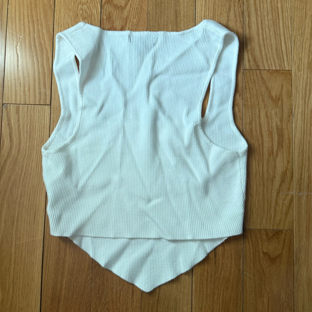White Ribbed Crop Tank - Picture 2 of 3